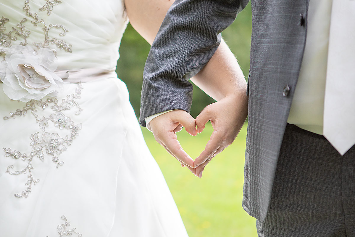 Hochzeit Handherz tolle Motive Fotograf